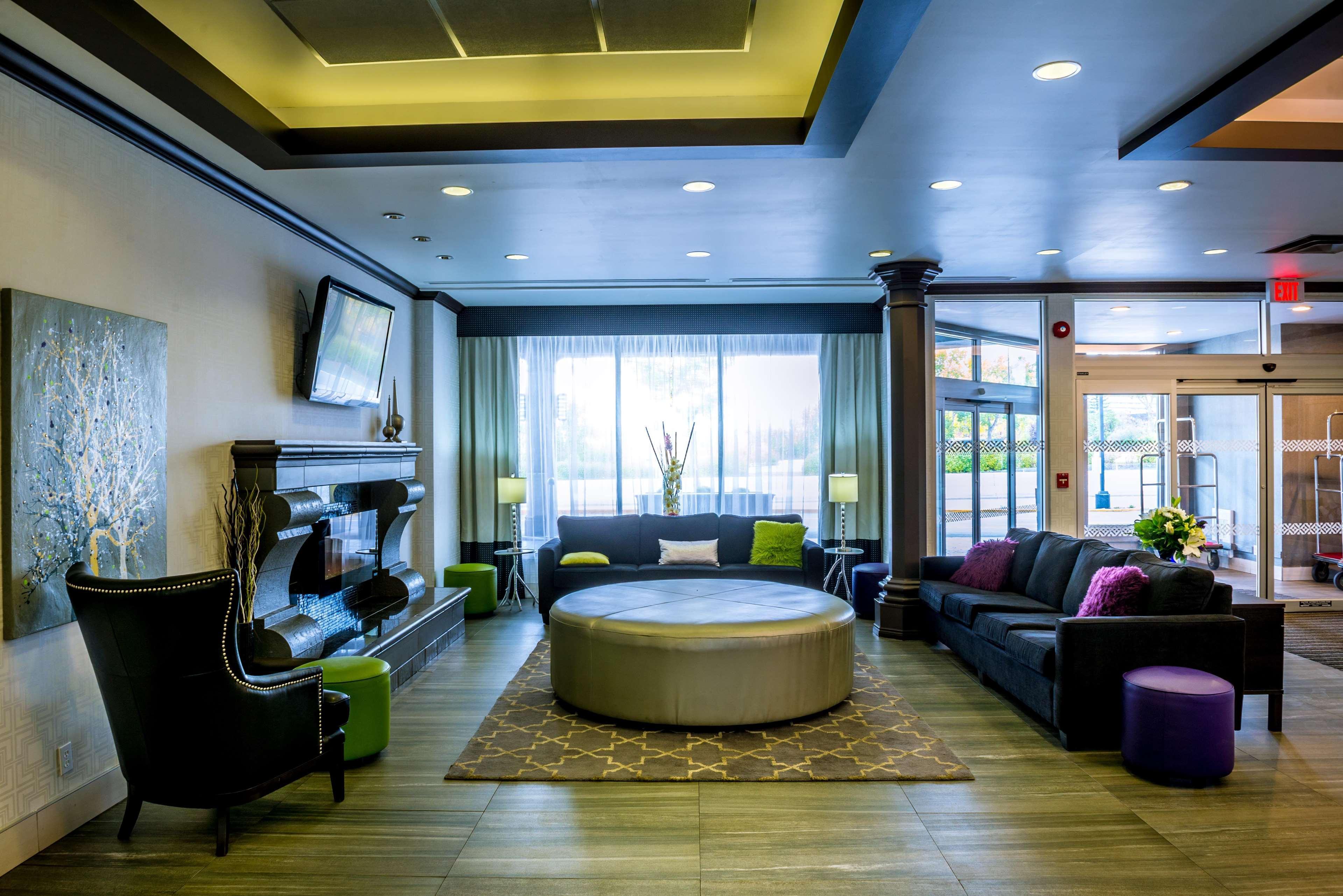 Western Village Park Hotel 4*