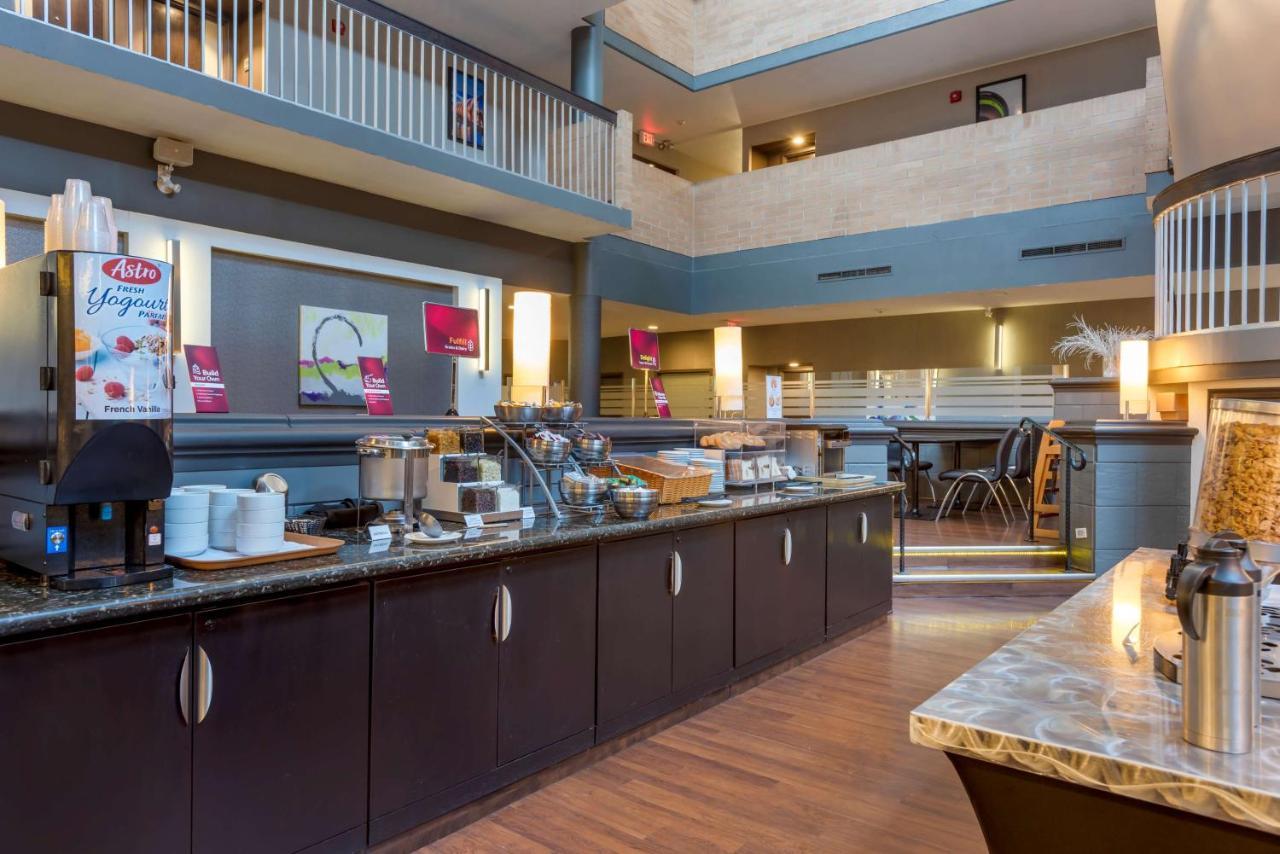 Western Village Park Hotel 4*