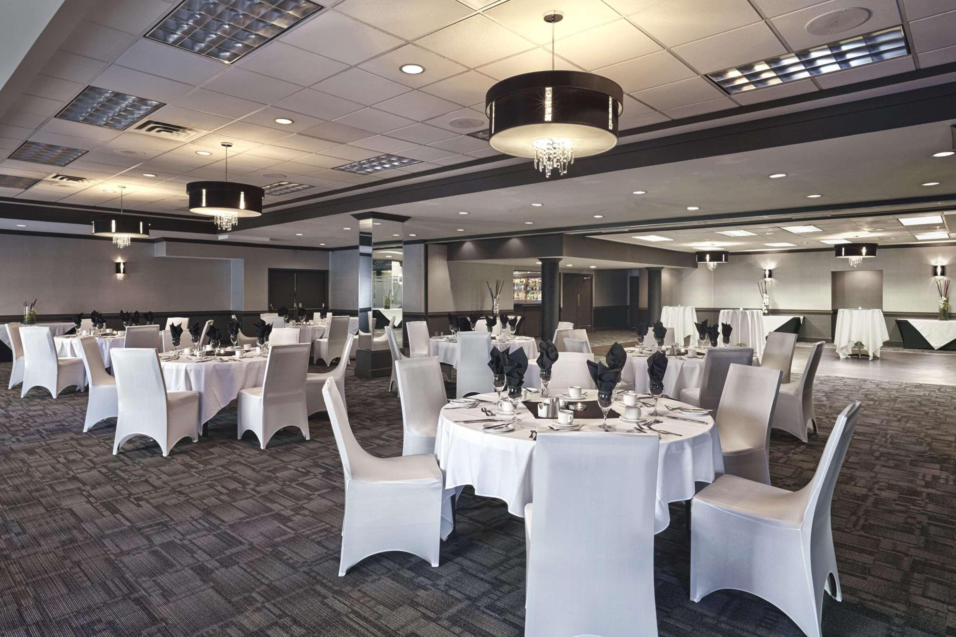 Western Village Park Hotel Calgary