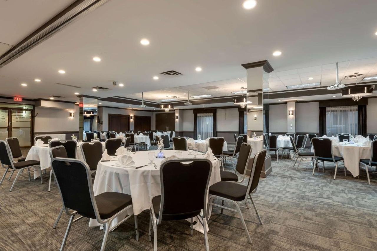 Western Village Park Hotel 4*