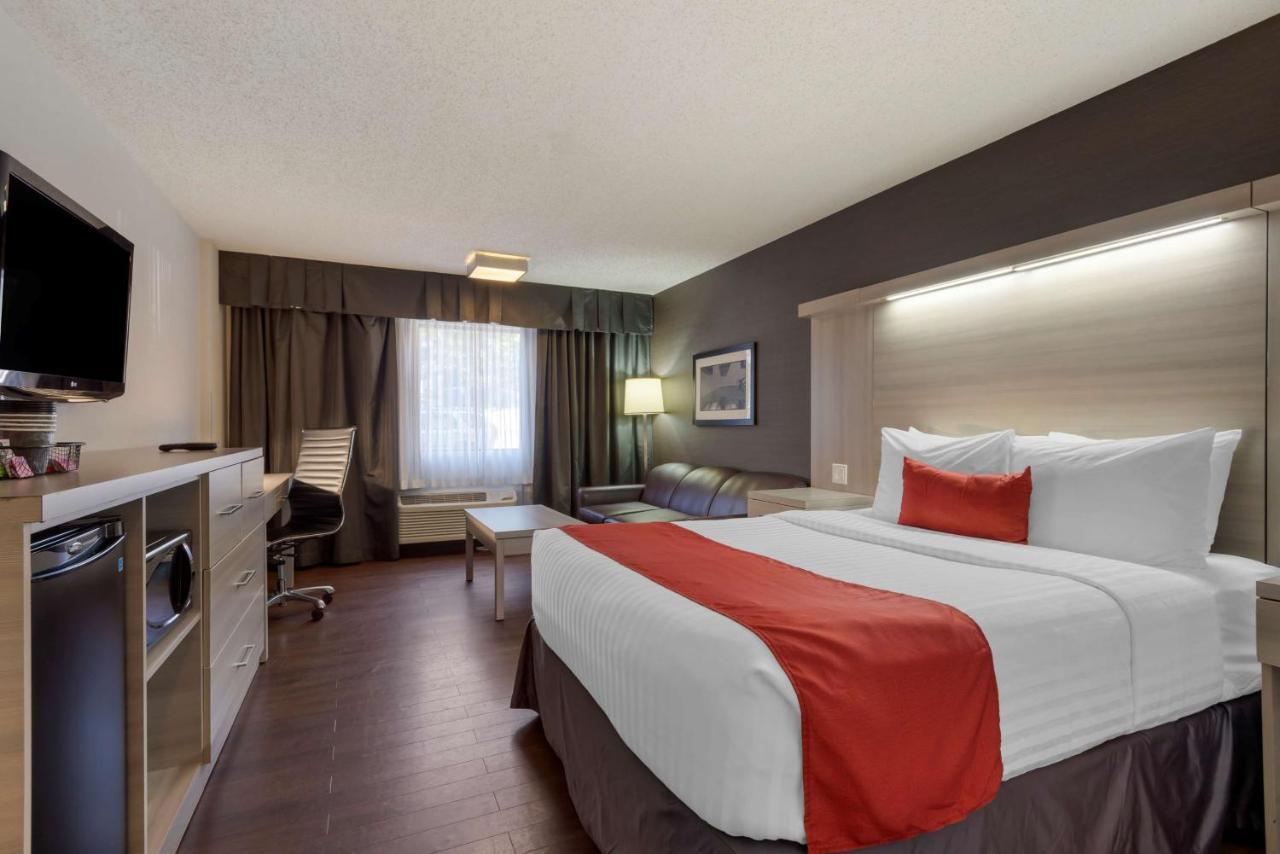 Hotel Western Village Park 4*