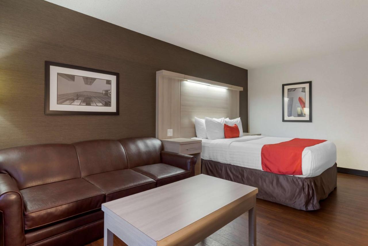 Western Village Park 4*