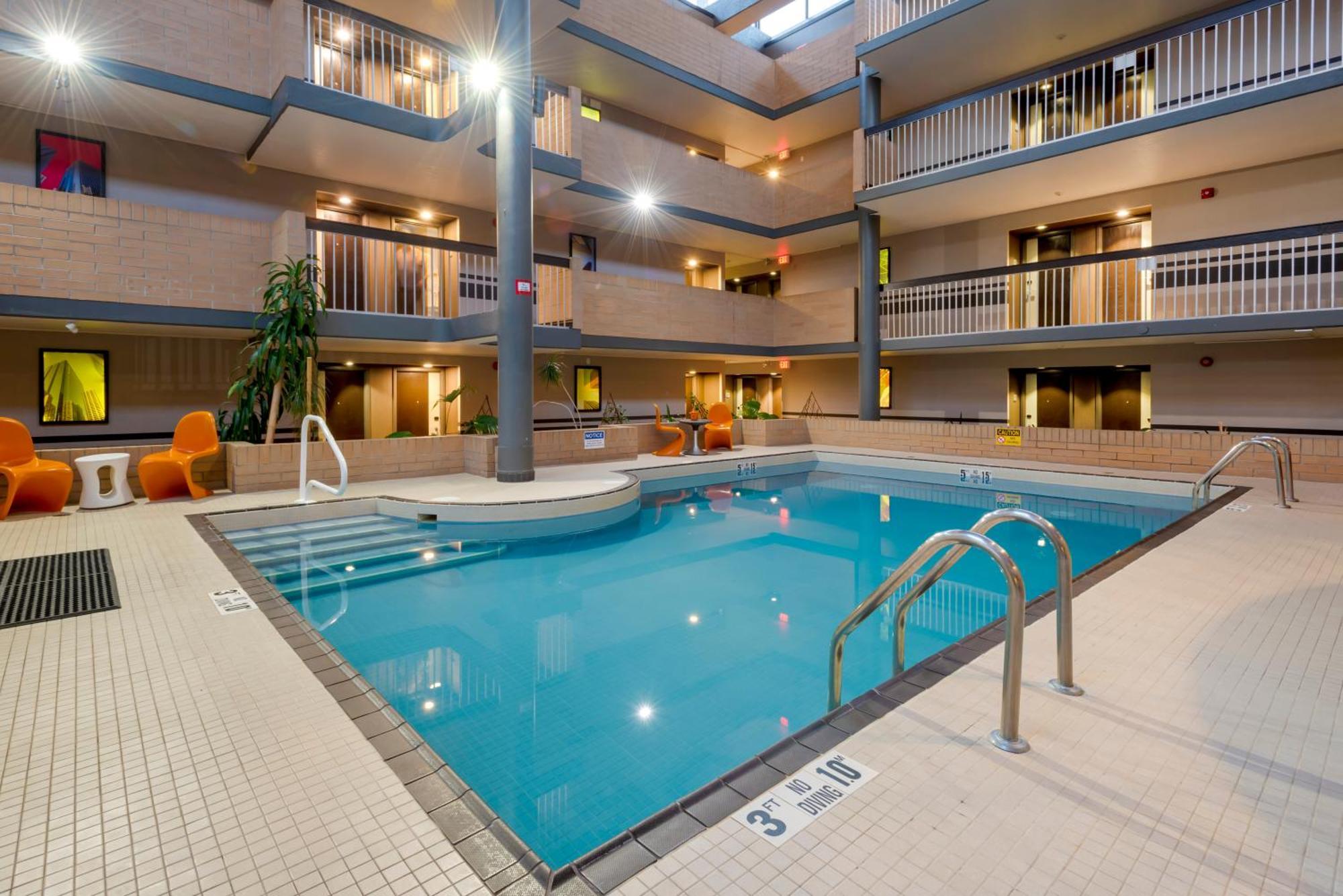 Hotel Western Village Park 4*